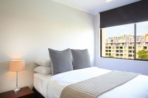 Vibrant Inner-city Living - Darling Harbour Fringe - Sydney 4u 4
