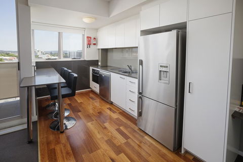 Honeysuckle Executive Apartments - Sydney 4u 4
