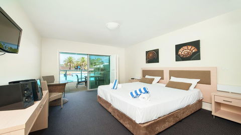 Pacific Blue, Salamander Bay - Sydney 4u 43
