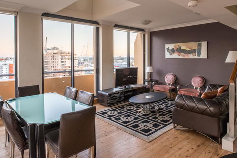 Seasons Harbour Plaza - Sydney 4u 13
