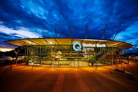 Stunning Views Sydney Olympic Park - Sydney 4u 35