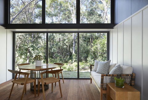 Elements Of Byron - Sydney 4u 9