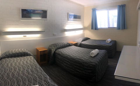 Coastal Bay Motel - Accommodation Sydney 21