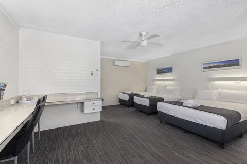 Coastal Bay Motel - Accommodation Sydney 11
