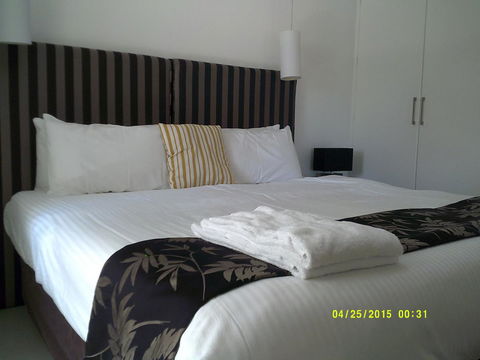 Pelican H2O One & Two Bedroom Apartments - Sydney 4u 29