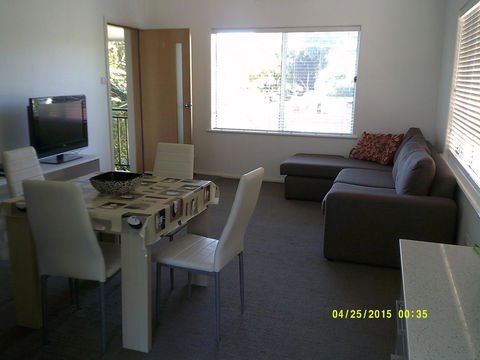 Pelican H2O One & Two Bedroom Apartments - Sydney 4u 19