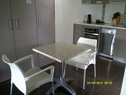 Pelican H2O One & Two Bedroom Apartments - Sydney 4u 34