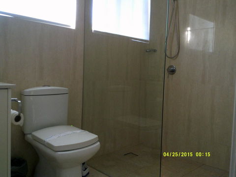 Pelican H2O One & Two Bedroom Apartments - Sydney 4u 26
