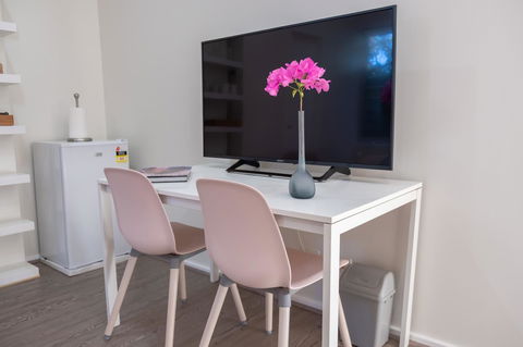 Hideaway Haven, The Cute Place To Put Up Your Feet - Sydney 4u 12