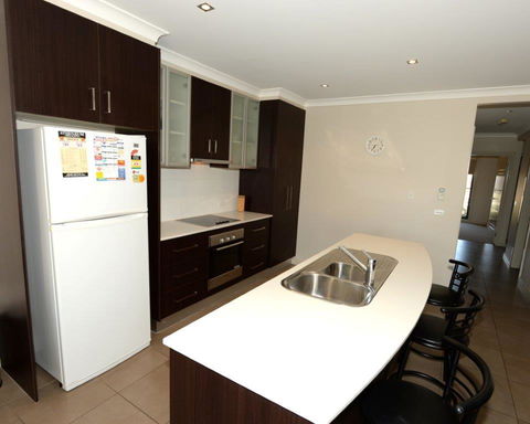 Yarrawonga Waterfront Apartments - Accommodation Sydney 11