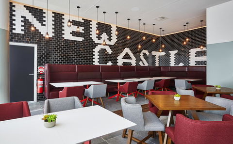 Holiday Inn Express Newcastle, An IHG Hotel - Sydney 4u 5