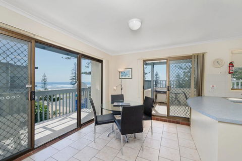 Beach House Holiday Apartments - Sydney 4u 21