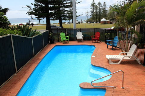 Beach House Holiday Apartments - Sydney 4u 2