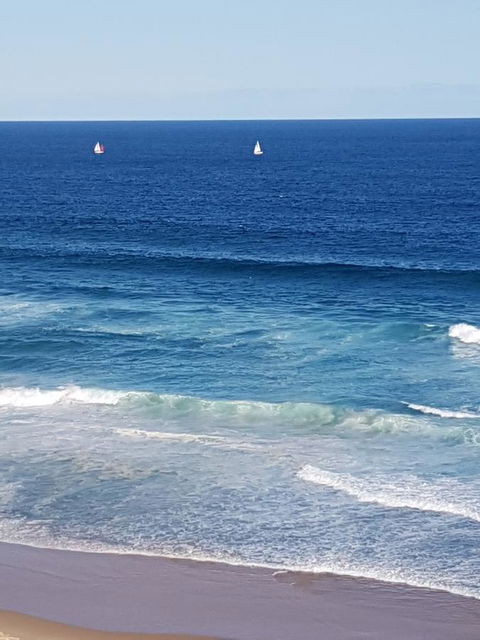 Arena Luxury Beachfront Apartment - Sydney 4u 21