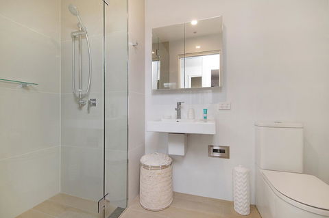 Arena Luxury Beachfront Apartment - Sydney 4u 25