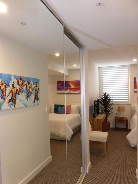 Arena Luxury Beachfront Apartment - Sydney 4u 28
