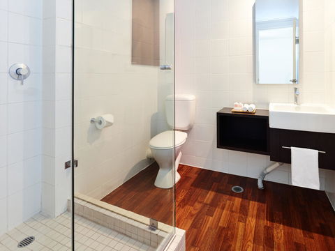 Hotel Urban St Leonards - Sydney 4u 15