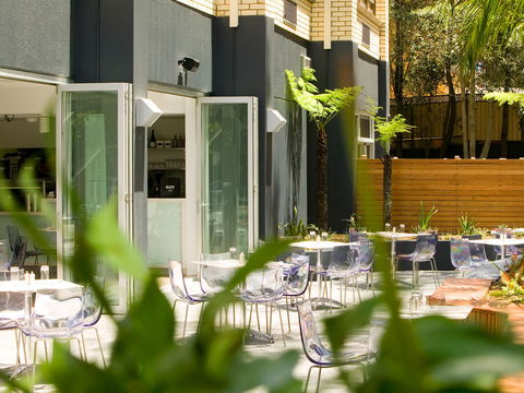 Hotel Urban St Leonards - Sydney 4u 2