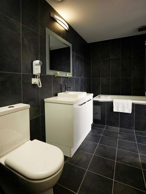 Crown On Darby Newcastle - Sydney 4u 25