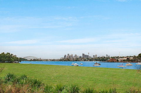Elegant Family Home Close To Harbour And Views - Sydney 4u 17