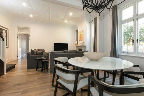 Elegant Family Home Close To Harbour And Views - Sydney 4u 3