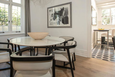 Elegant Family Home Close To Harbour And Views - Sydney 4u 4
