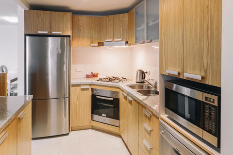 Newcastle Central Plaza Apartment Hotel Official - Sydney 4u 24