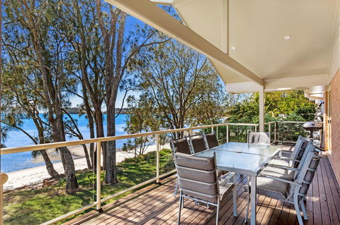 Foreshore Drive, 123, Sandranch - Sydney 4u 0