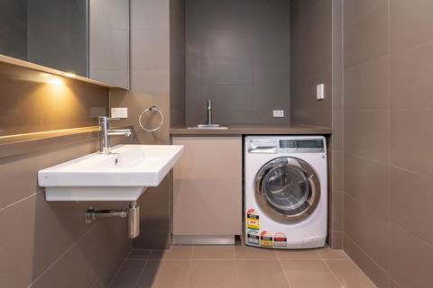 Olympic Park Sunshine 2 Bedrooms Apts With Private Parking - Sydney 4u 24