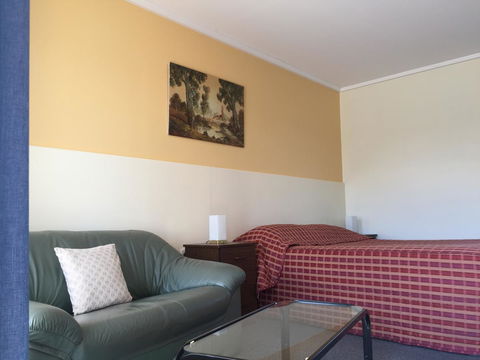 Deniliquin Motel - Sydney 4u 15