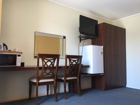 Deniliquin Motel - Sydney 4u 6