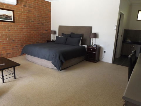 Federation Motel Resort - Corowa - Sydney 4u 24