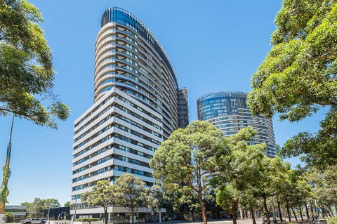 Australian Tower Stay - Accommodation Sydney 0