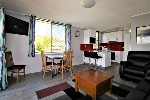 Beachfront 3, 25 Willow Street - Sydney 4u 1