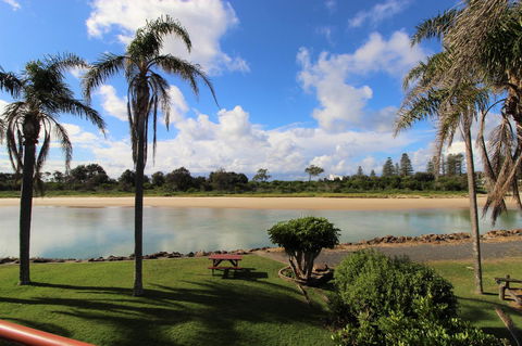 Beachfront 3, 25 Willow Street - Sydney 4u 7