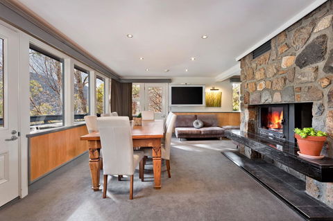 Pure Chalet Thredbo - Accommodation Sydney 14