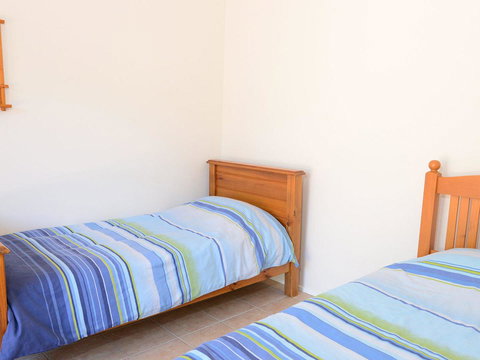 2 Cliff Road - Sydney Resort 2