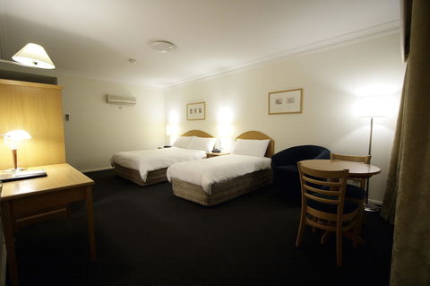 Carlyle Suites & Apartments - Accommodation Sydney 6