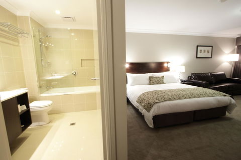 Carlyle Suites & Apartments - Accommodation Sydney 10