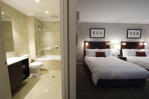 Carlyle Suites & Apartments - Accommodation Sydney 12