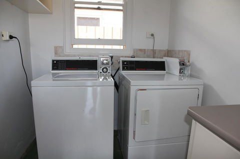 Tumut Apartments - Sydney 4u 21