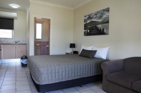 Tumut Apartments - Sydney 4u 3