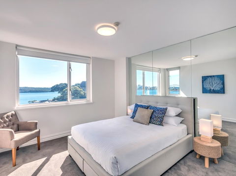 Panoramic Harbour Views And Unbeatable Comfort - Sydney 4u 3