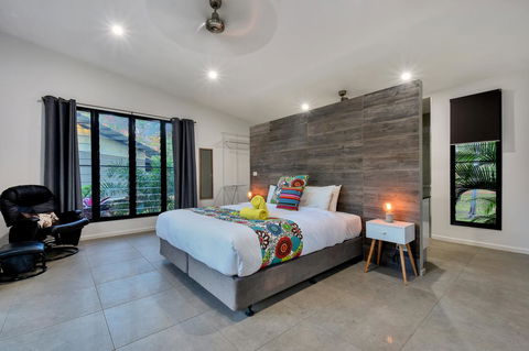 'Tropical Oasis - Darwin NT - Sydney 4u 21