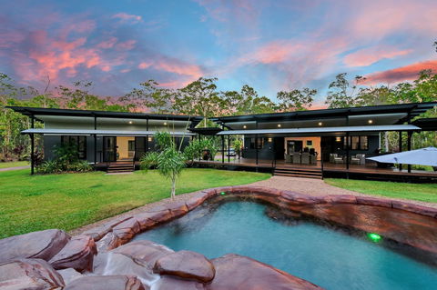 'Tropical Oasis - Darwin NT - Sydney 4u 13