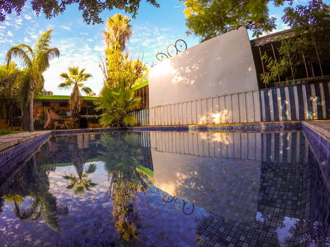 Jump Inn Alice Budget Accommodation - Sydney 4u 0