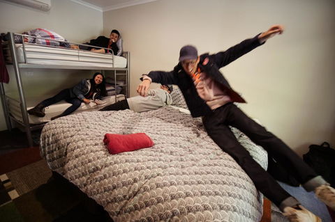 Jump Inn Alice Budget Accommodation - Sydney 4u 14