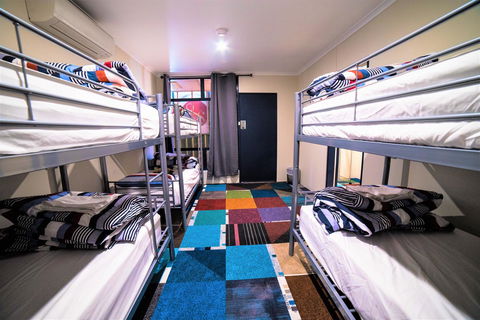 Jump Inn Alice Budget Accommodation - Sydney 4u 42