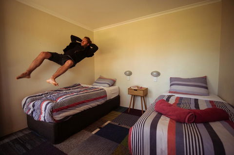 Jump Inn Alice Budget Accommodation - Sydney 4u 37