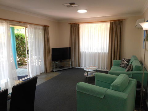 Beaches Serviced Apartments - Sydney 4u 27